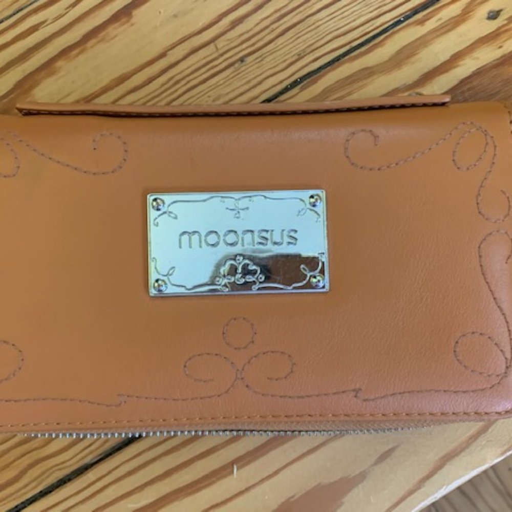 Leather Moonsus clutch wallet